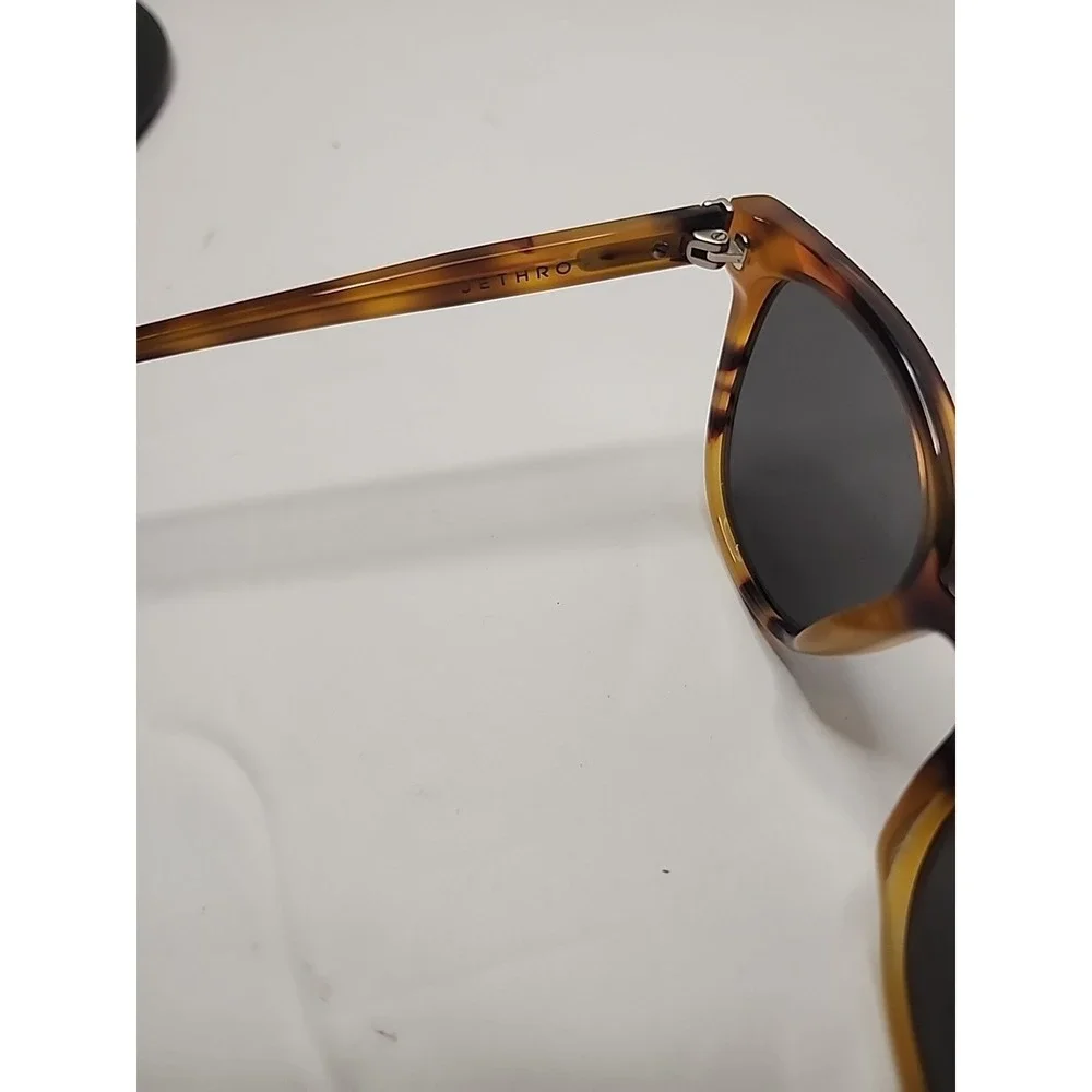 VonZipper Jethro Sunglasses Brown Cat Eye Tortoise Shell